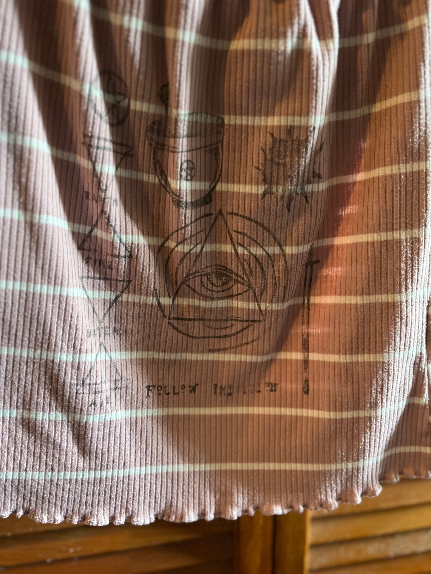 FEMME Size S Patchwork Crop Tee