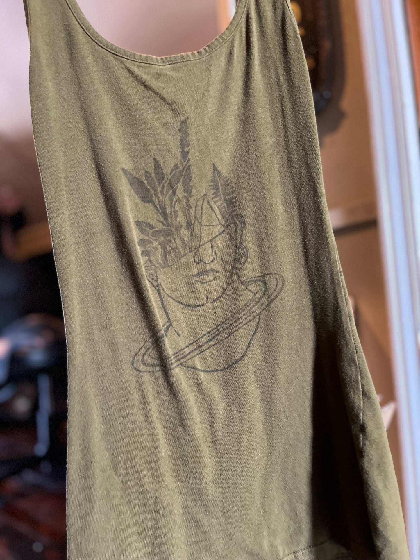 FEMME Size M Historical Head Tank